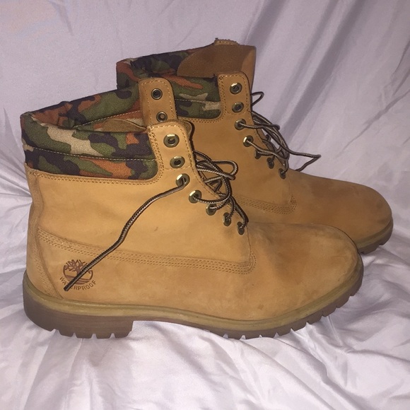 6” Wheat Timberlands - Picture 1 of 6